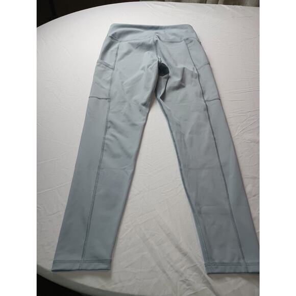 BR Standard NWOT Women's Grey Active Leggings With Pockets, Size M (44/90-94cm) - Picture 4 of 4